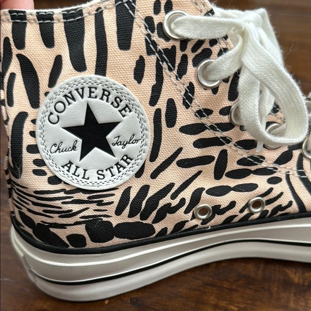 Converse -CT Platform Hi Jungle Art -Sneakers - Black and Cream 571084C - Picture 7 of 10